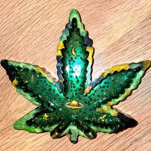 Resin handmade ashtray green galaxy
